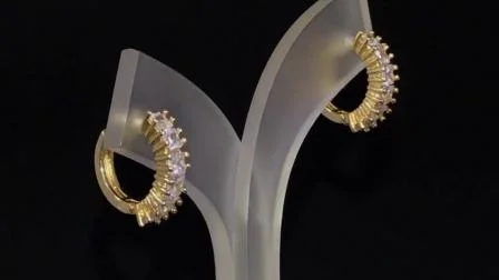 Модные серьги-кольца Huggie CZ из серебряного сплава с покрытием из 18-каратного золота и жемчужным кристаллом для женщин